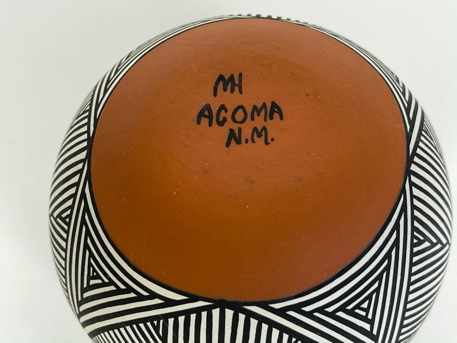 Native American Pottery Geometric Design Signed MH Or MI - Acoma, New Mexico 3.5 X 3.5 [Photo 8]