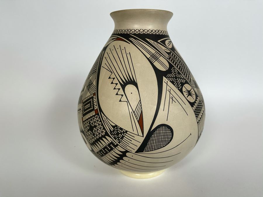 Mata Ortiz Indian Art Pottery Signed By Celia Veloz Mexico 8.25H [Photo 3]