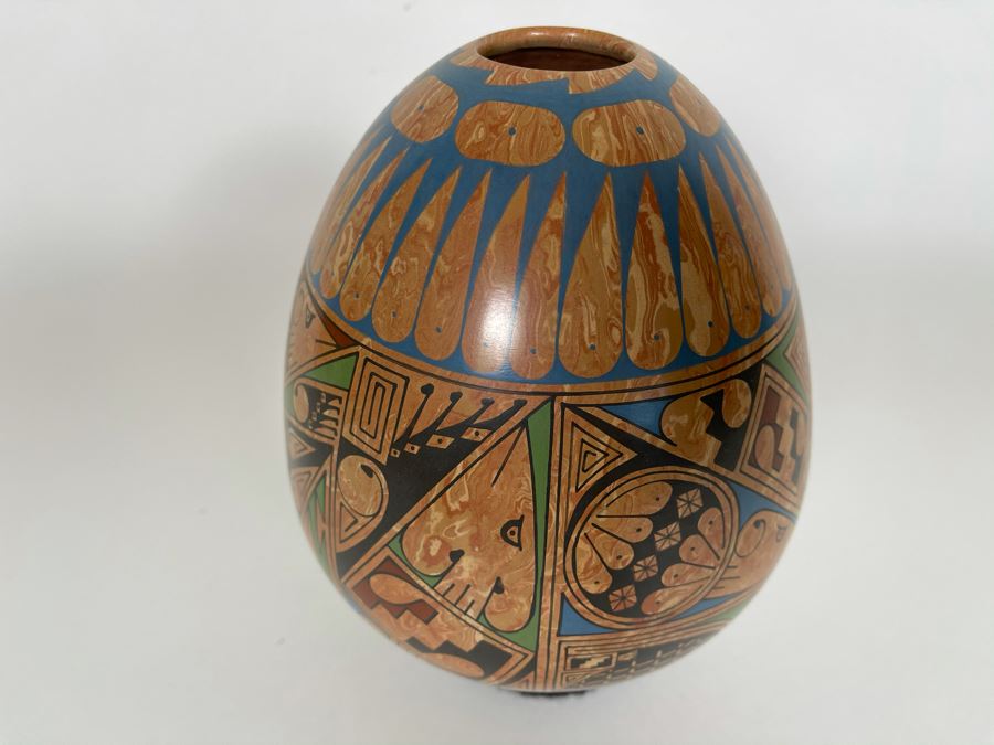 Signed Mata Ortiz Indian Art Pottery Mexico 6W X 8.5H [Photo 3]