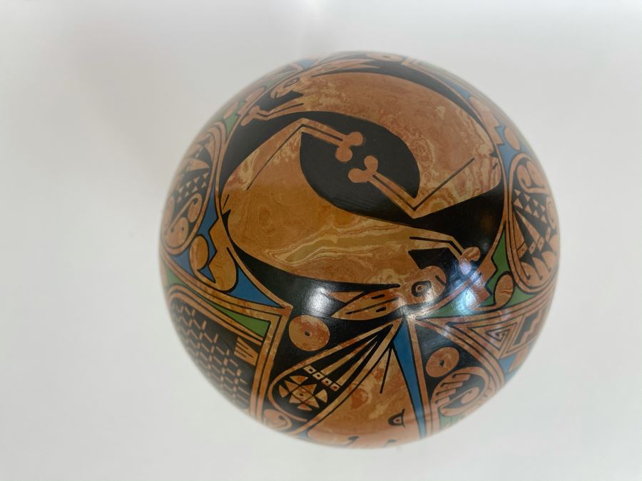 Signed Mata Ortiz Indian Art Pottery Mexico 6W X 8.5H [Photo 7]