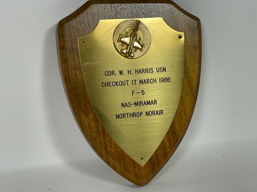 NAS-Miramar F-5 Cdr. W. H. Harris USN Wall Plaque 6 X 7 [Photo 2]