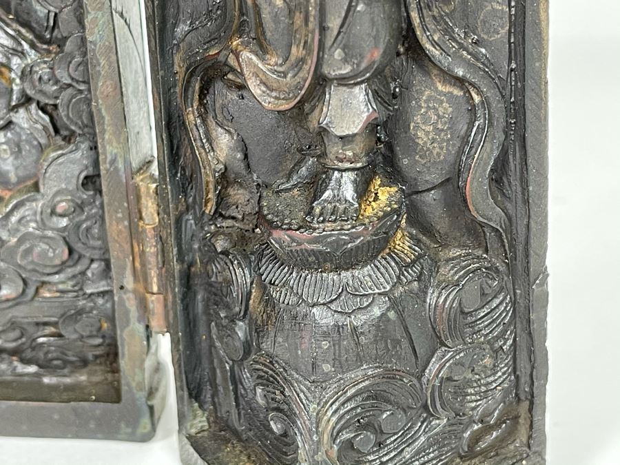 Signed Vintage Relief Carved Wooden Buddha Shrine Altar Travel Portable Tri-Fold Hinged 8.5W X 9.5H [Photo 27]
