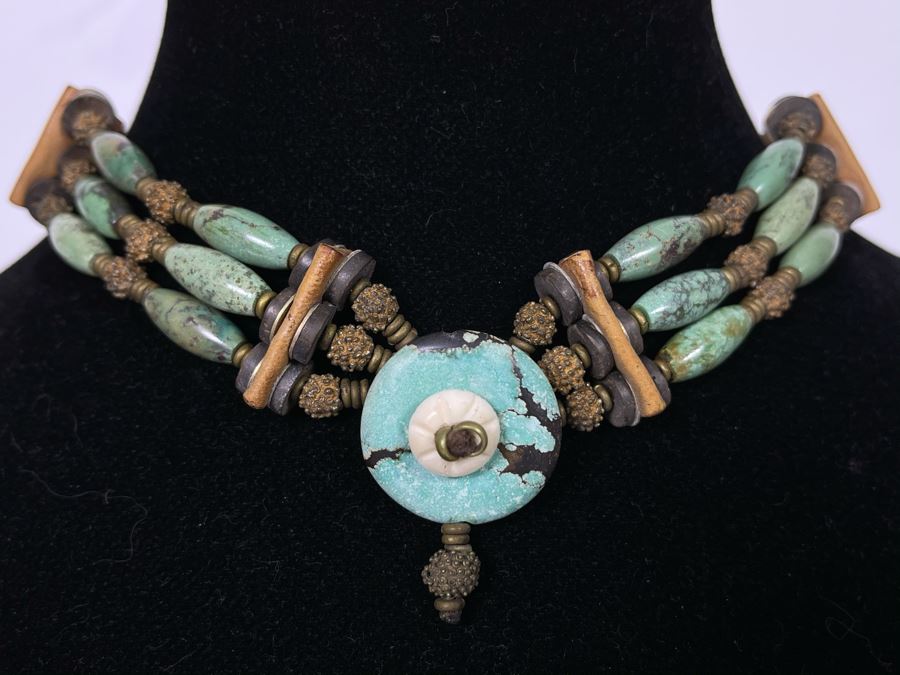 Vintage Turquoise Choker Necklace 15'L [Photo 1]