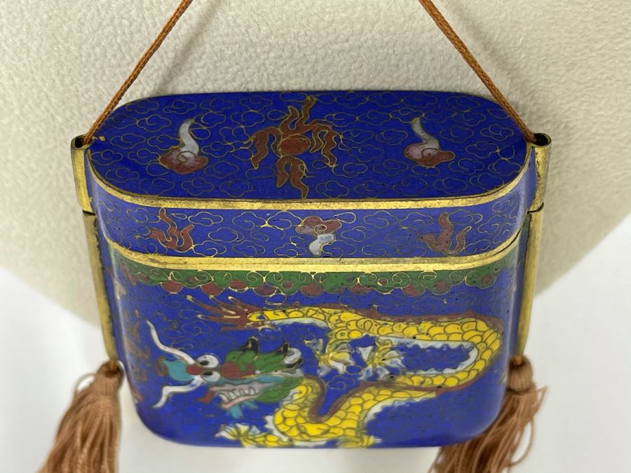 Vintage Chinese Cloisonne Enamel Opium Box Pendant Necklace Dragon Design 2.25W X 2.25H [Photo 6]