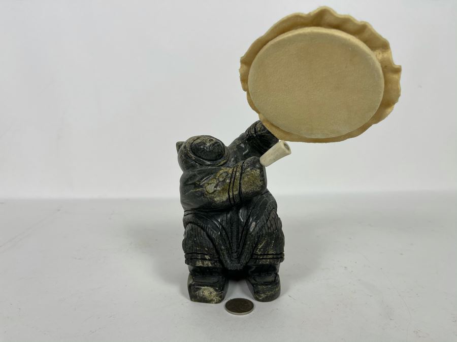 Vintage Signed Eskimo Stone Carving Sculpture Playing Drum 6W X 6D X 7.5H [Photo 4]