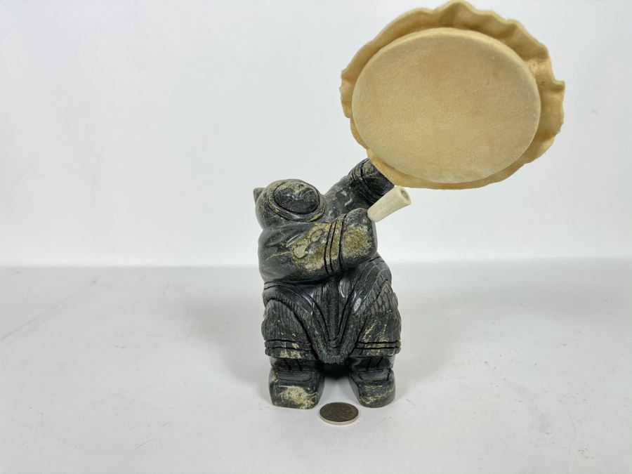Vintage Signed Eskimo Stone Carving Sculpture Playing Drum 6W X 6D X 7.5H [Photo 3]