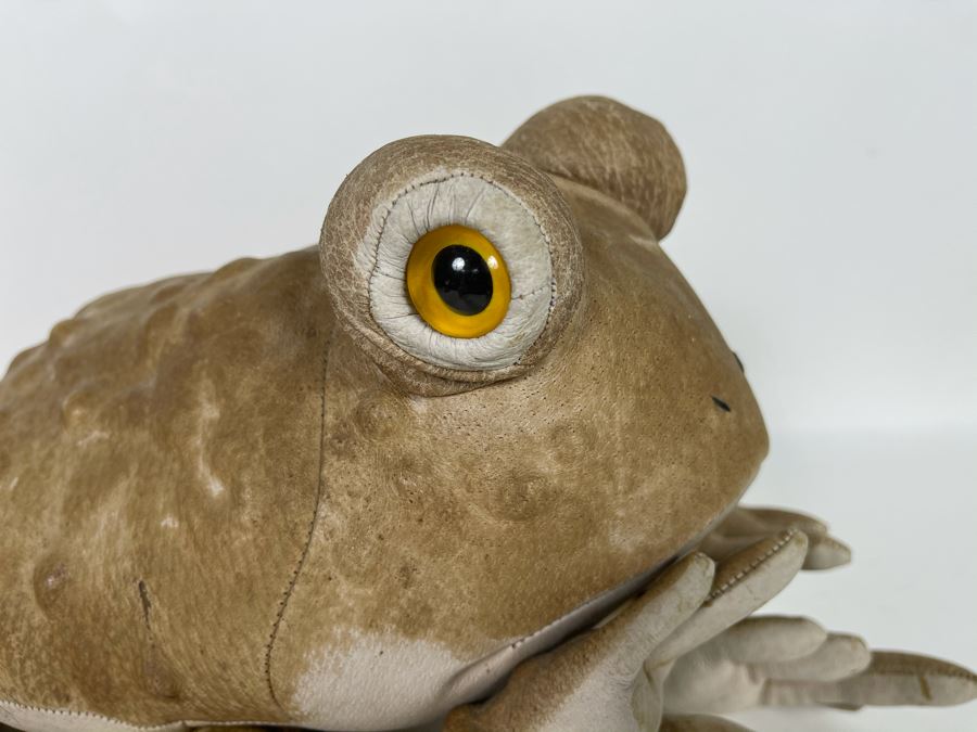 Hand Signed Charleen Kinser Designs Plush Leather Frog [Photo 7]