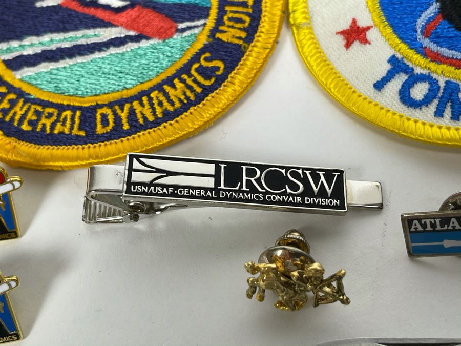 General Dynamics Collectibles Lot Including Tomahawk Patches, General Dynamics Convair Division Pocket Knives And Various Pins Including Atlas Rocket 25 [Photo 4]