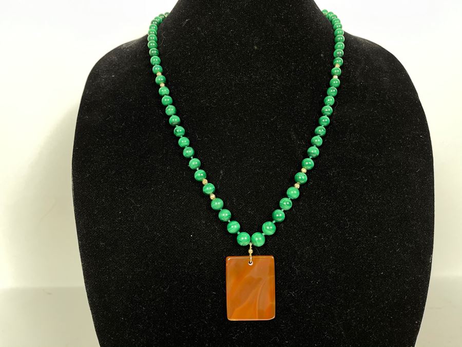 Malachite And Carnelian On Knotted Silk Vermiel Clasp Necklace 24L [Photo 1]