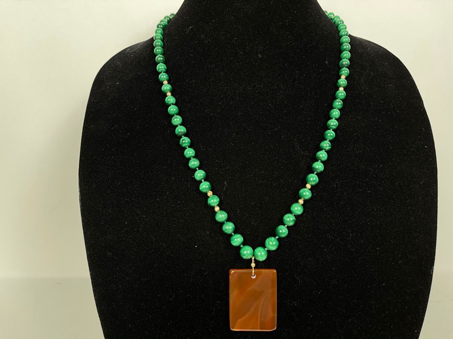 Malachite And Carnelian On Knotted Silk Vermiel Clasp Necklace 24L [Photo 3]