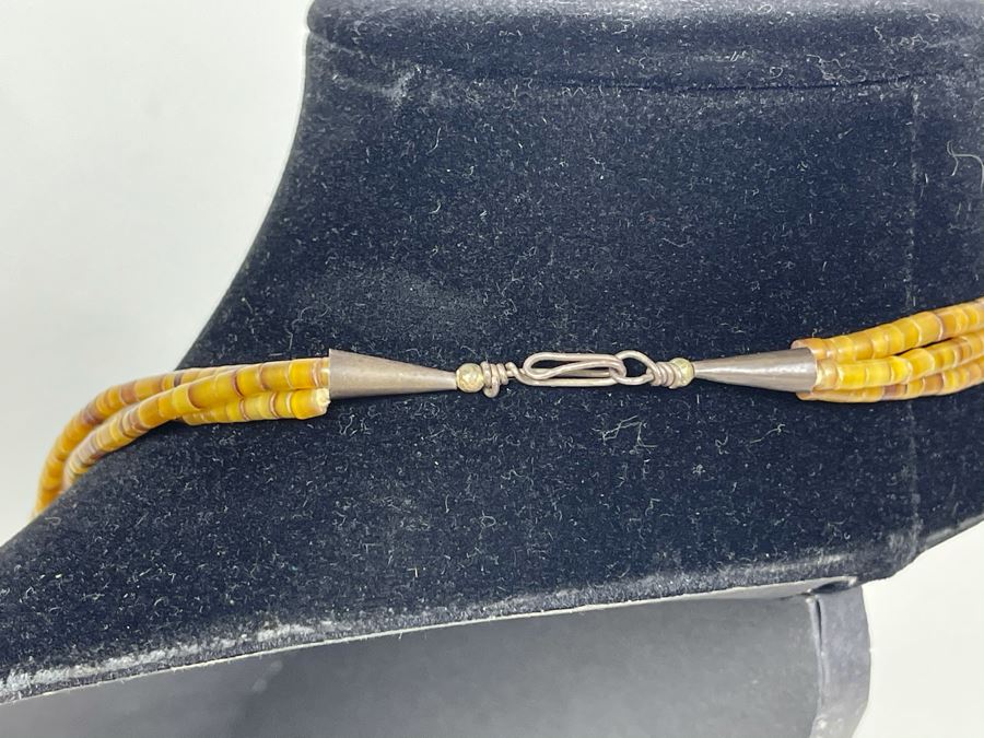 Vintage Chinese Jade Pendant And 3-Strand Shell Heishi Bead Necklace 24L [Photo 9]