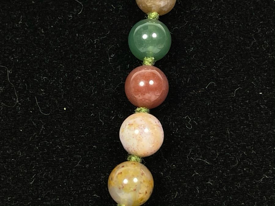 Mulit-Colored Stone Beaded Necklace With Donut Pendant 32L [Photo 7]