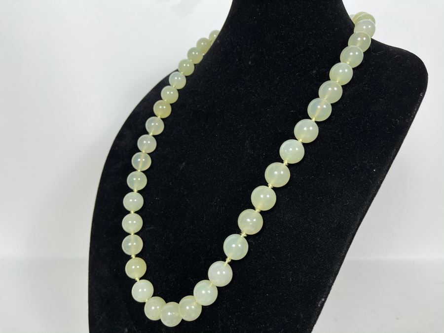 Vintage Jade Bead (0.6' Dia Beads) Necklace 30'L [Photo 8]