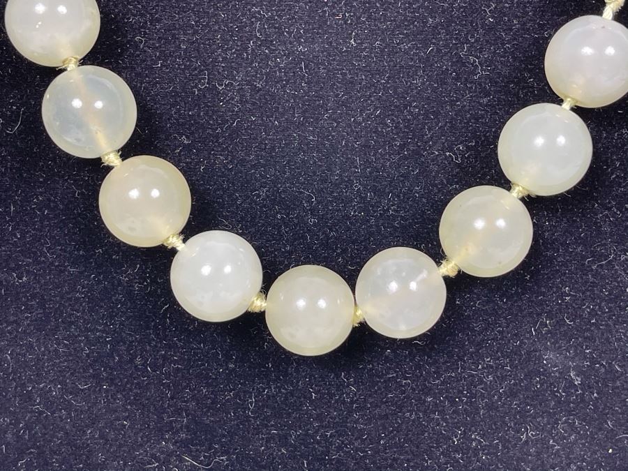 Vintage Jade Bead (0.6' Dia Beads) Necklace 30'L [Photo 4]