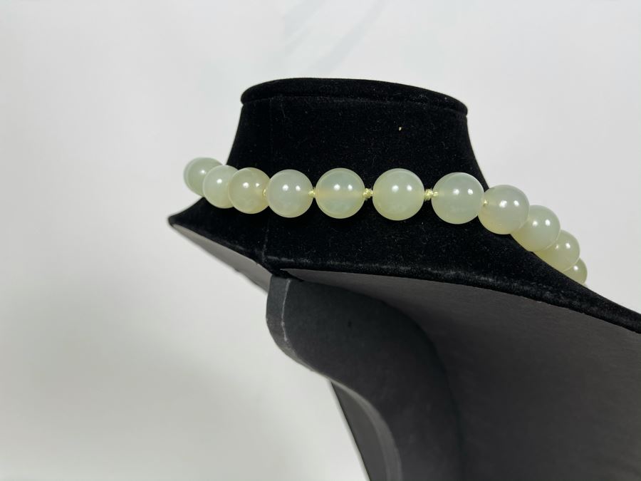 Vintage Jade Bead (0.6' Dia Beads) Necklace 30'L [Photo 10]