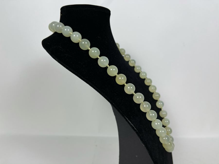Vintage Jade Bead (0.6' Dia Beads) Necklace 30'L [Photo 9]