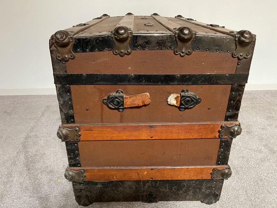 Vintage Wooden And Metal Steamer Trunk [Photo 4]