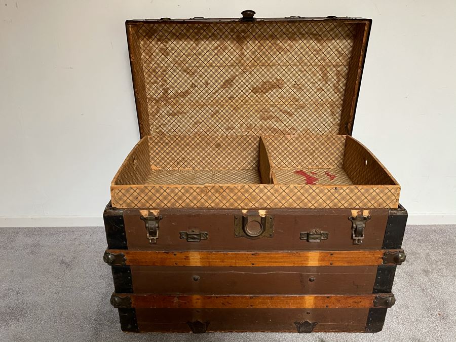 Vintage Wooden And Metal Steamer Trunk [Photo 7]