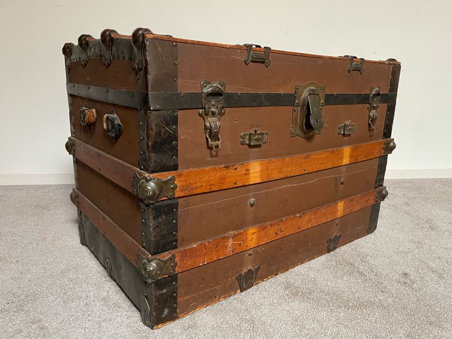Vintage Wooden And Metal Steamer Trunk [Photo 3]