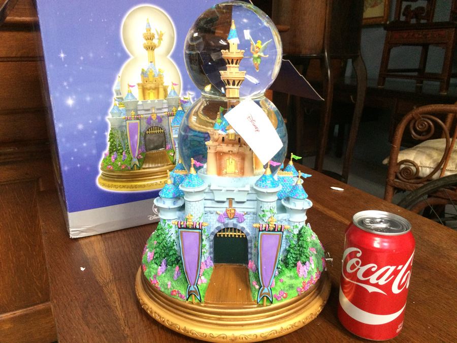 LARGE Disney Store Tinker Bell Castle Snowglobe - 13' Tall [Photo 3]