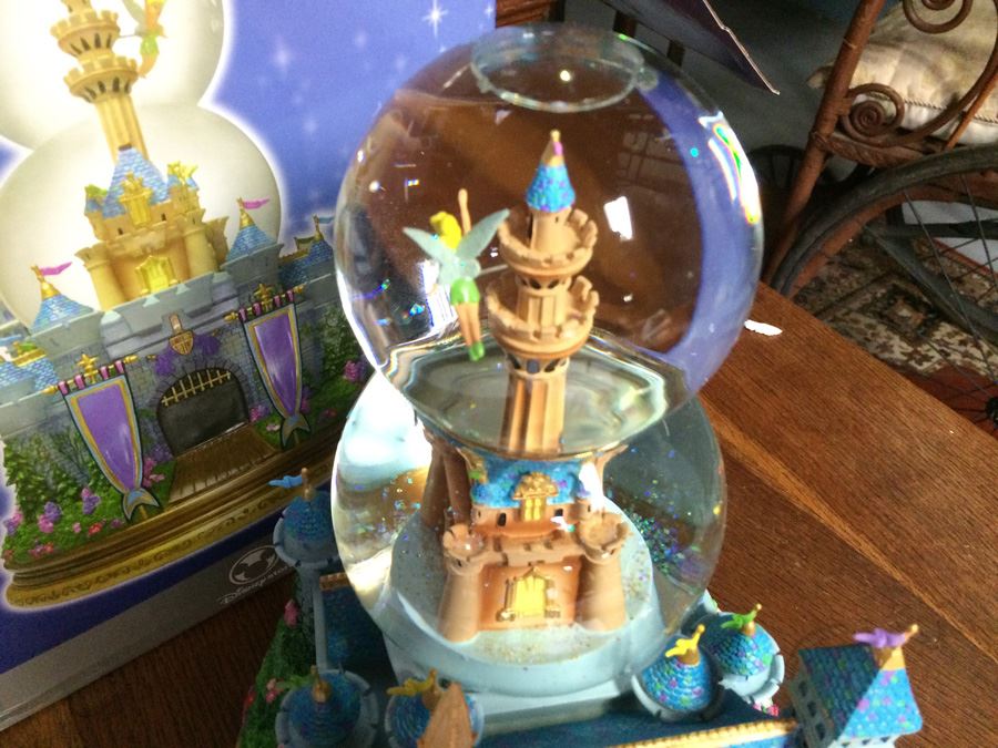 LARGE Disney Store Tinker Bell Castle Snowglobe - 13' Tall [Photo 8]