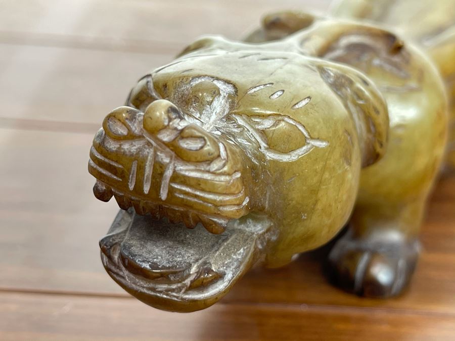 Vintage Chinese Carved Jade Crouching Dog Mythical Animal Sculpture 9.5W X 2D X 2H [Photo 2]