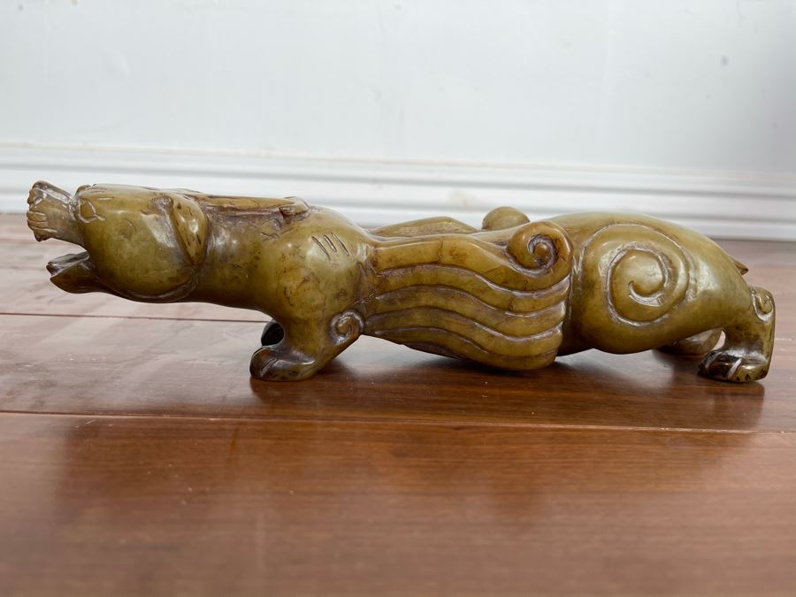 Vintage Chinese Carved Jade Crouching Dog Mythical Animal Sculpture 9.5W X 2D X 2H [Photo 5]