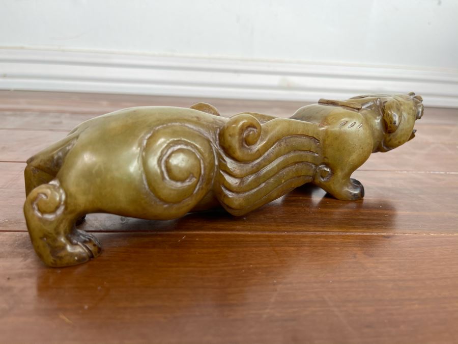 Vintage Chinese Carved Jade Crouching Dog Mythical Animal Sculpture 9.5W X 2D X 2H [Photo 4]