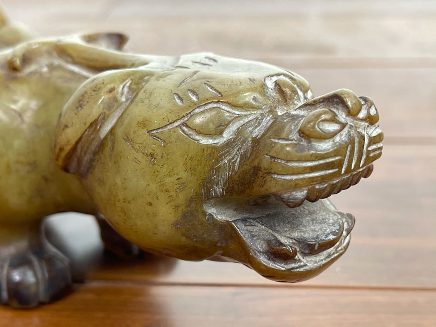 Vintage Chinese Carved Jade Crouching Dog Mythical Animal Sculpture 9.5W X 2D X 2H [Photo 3]