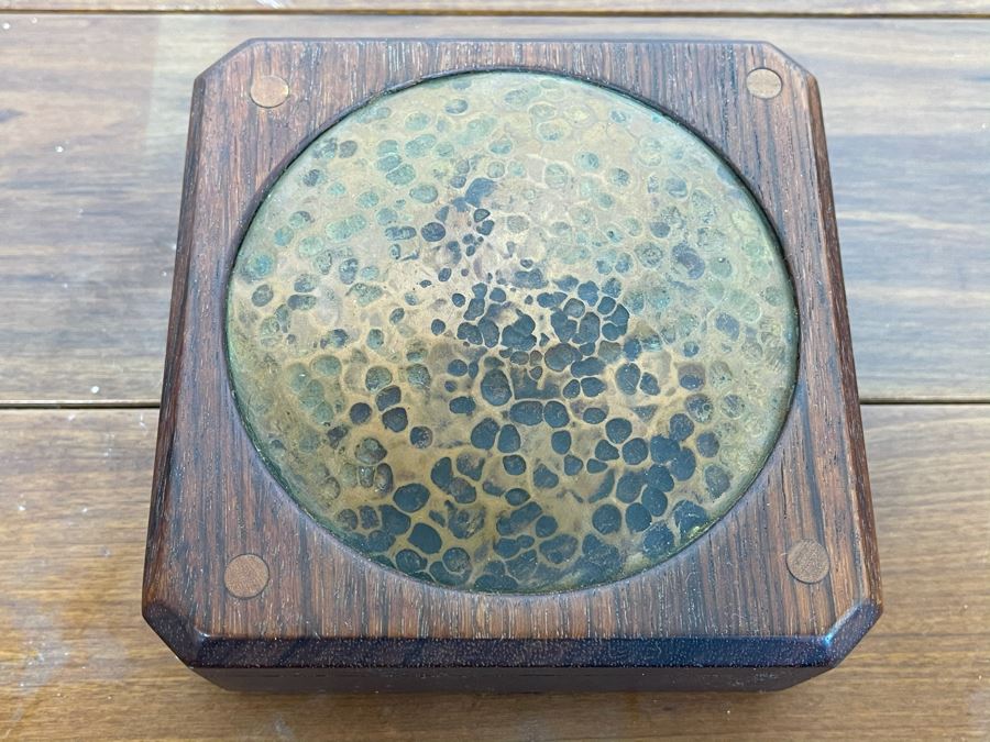 Wooden / Hammered Copper Top Art Studio Lidded Box 4.5W X 1.5H [Photo 3]