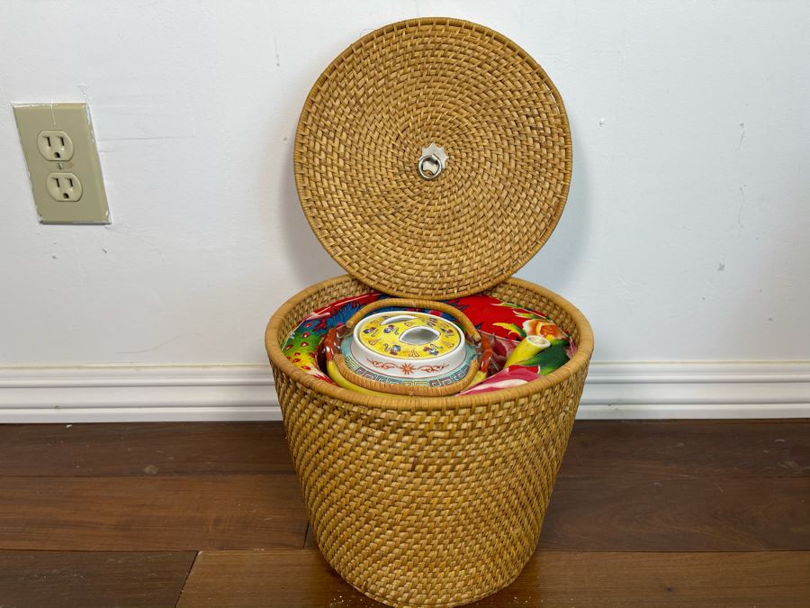 Chinese Porcelain Dragon Design Teapot With Teapot Warmer Basket 8H X 9.5W [Photo 3]