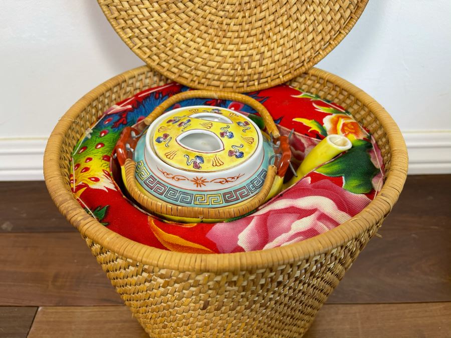 Chinese Porcelain Dragon Design Teapot With Teapot Warmer Basket 8H X 9.5W [Photo 13]