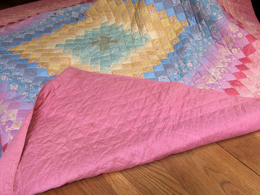 Handmade Vintage Quilt [Photo 13]