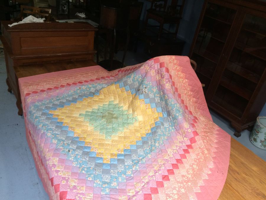 Handmade Vintage Quilt [Photo 11]