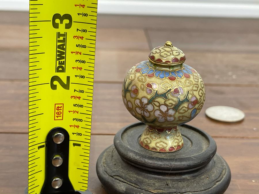 Small Vintage Cloisonne Vase With Lid And Woooden Stand 2.75H [Photo 6]