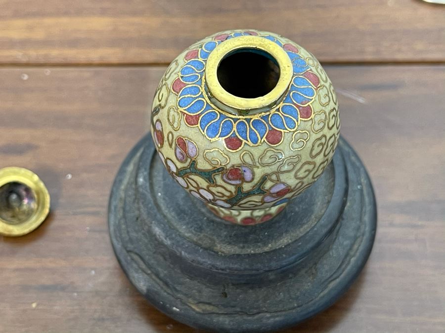 Small Vintage Cloisonne Vase With Lid And Woooden Stand 2.75H [Photo 4]