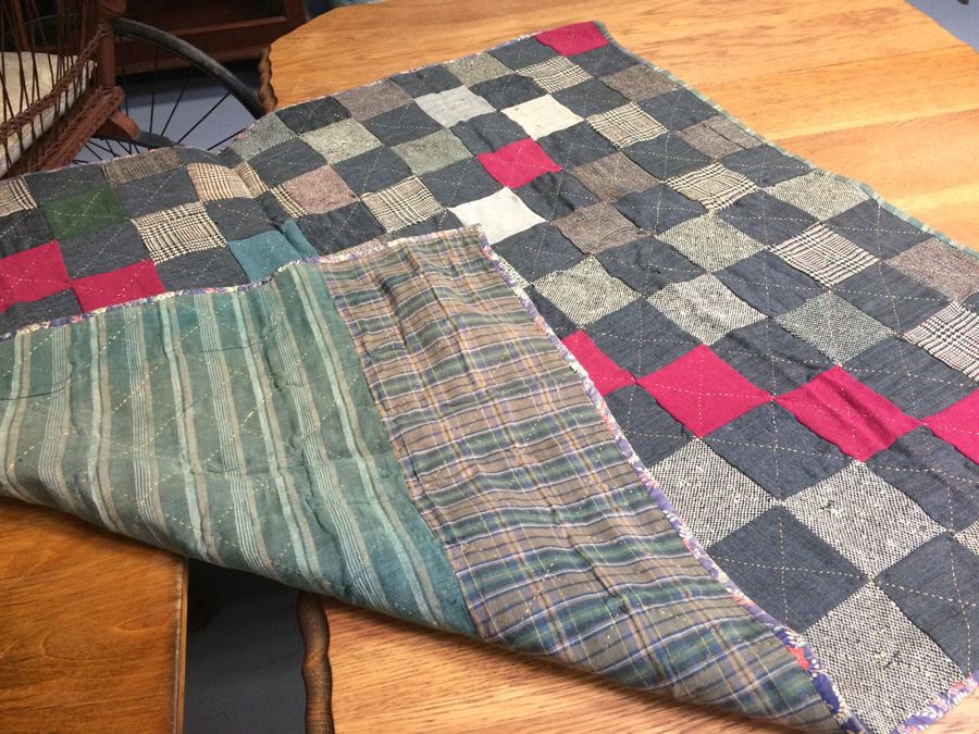 Handmade Vintage Quilt [Photo 8]