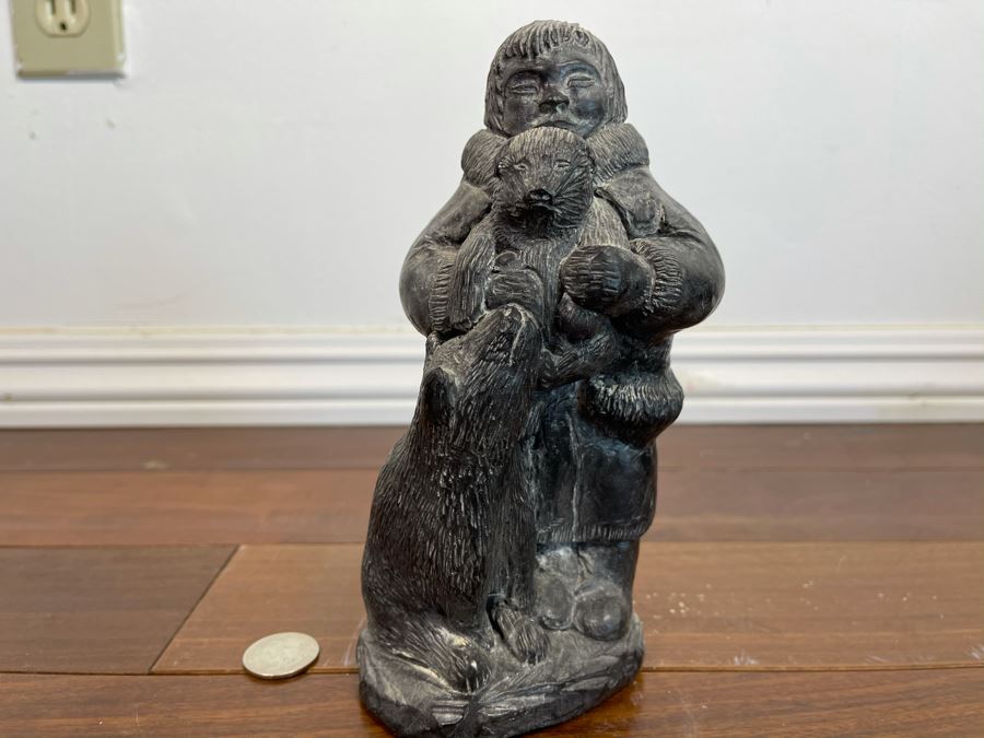 Wolf Original Hand Made Canadian Eskimo Sculpture 7.5H X 4W [Photo 3]