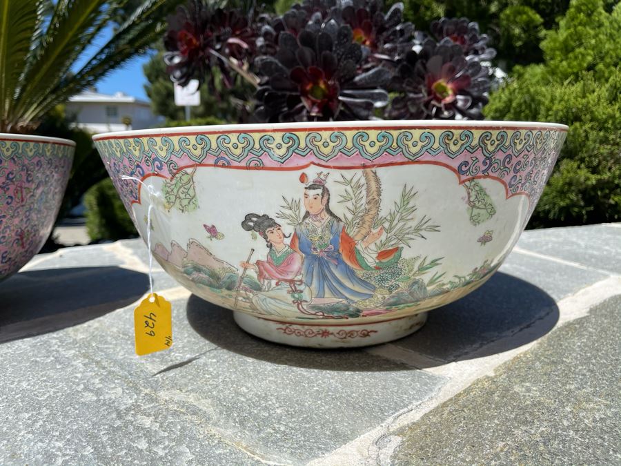 Two Matching Large Vintage Chinese Famille Rose Porcelain Bowls 16.5R X 7H [Photo 6]