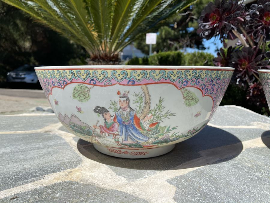 Two Matching Large Vintage Chinese Famille Rose Porcelain Bowls 16.5R X 7H [Photo 12]