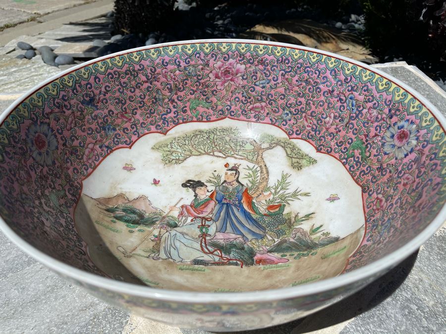 Two Matching Large Vintage Chinese Famille Rose Porcelain Bowls 16.5R X 7H [Photo 14]