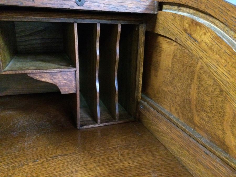 Grand Rapids Desk Company - Small Vintage Rolltop Desk on Casters [Photo 12]