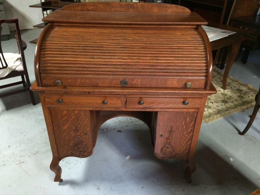 Grand Rapids Desk Company - Small Vintage Rolltop Desk on Casters [Photo 17]