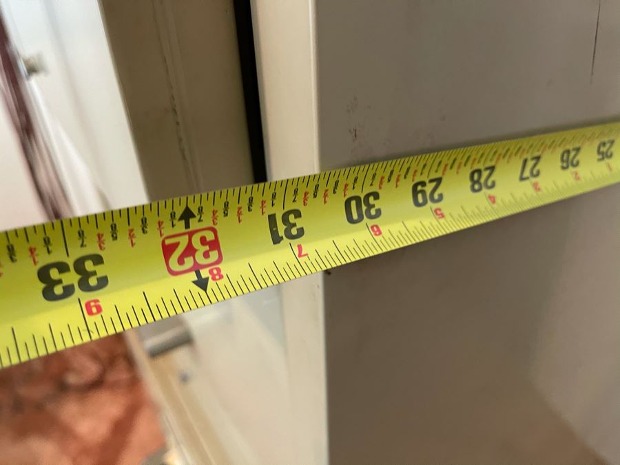 Mosler Metal Fireproof File Cabinet Safe With Key 20.5W X 31D X 53H [Photo 9]