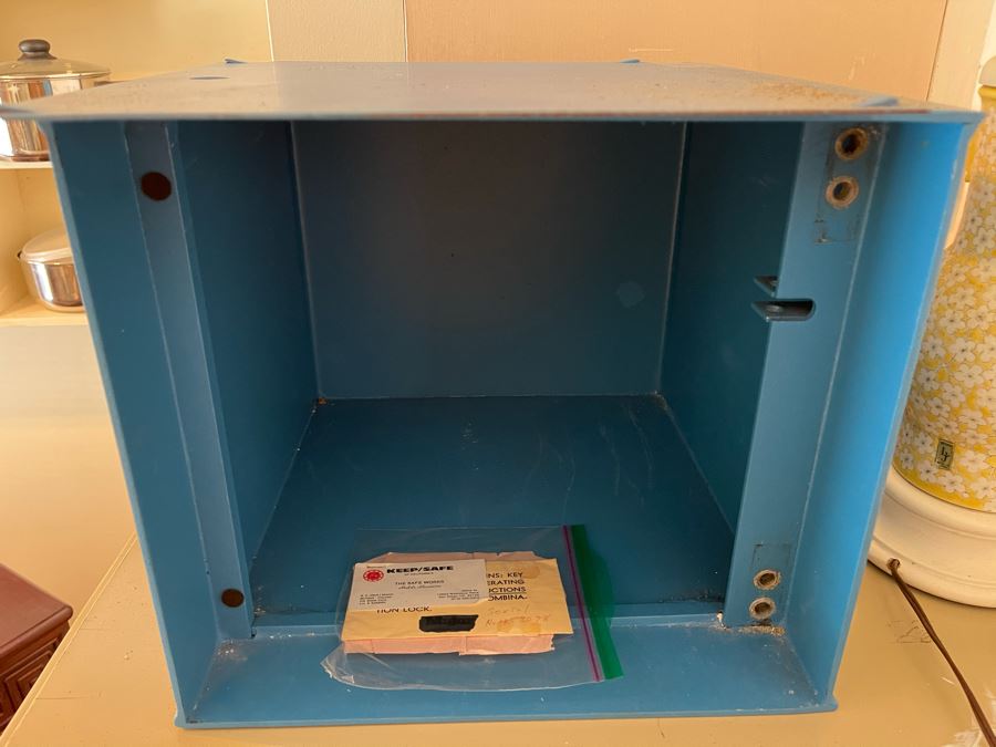 Amsec Safe 14W X 16D X 13H [Photo 2]