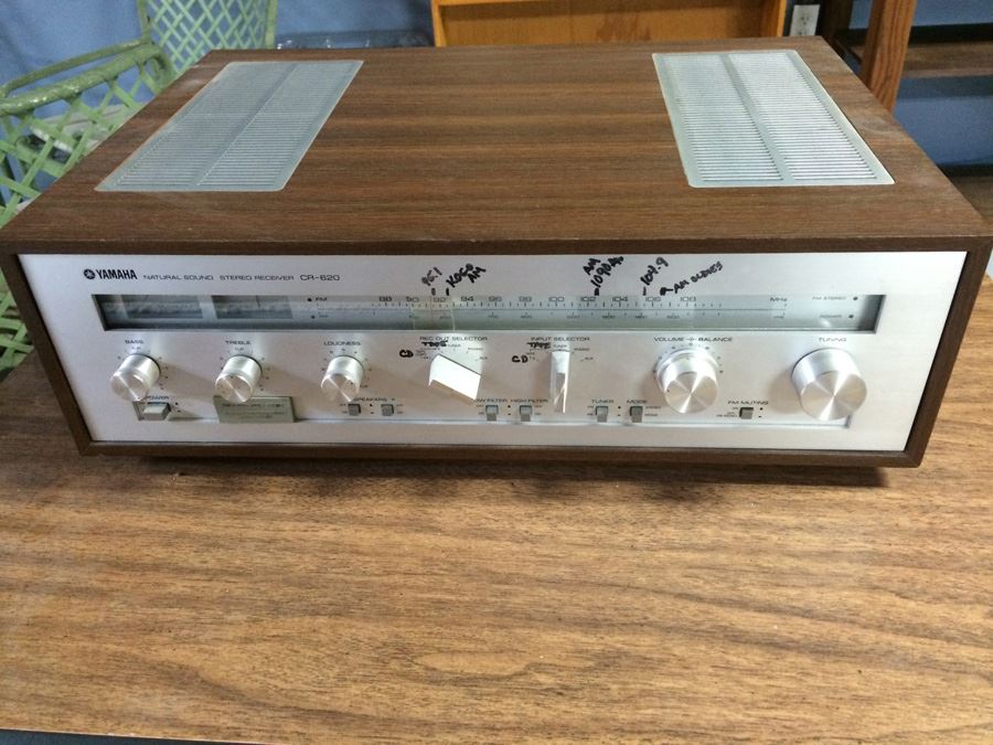 YAMAHA Natural Sound Stereo Receiver CR-620 [Photo 1]