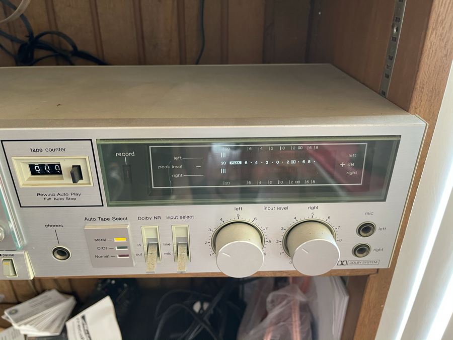 Technics M218 Cassette Player [Photo 4]