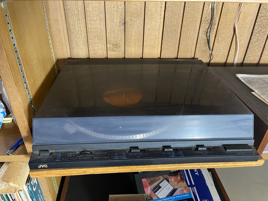 JVC AL-F3 Fully Automatic Direct Drive Turntable (No Belts) [Photo 2]