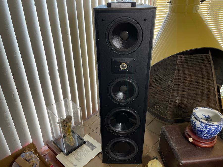 Polk Audio Free Standing Speakers 11 X 15 X 39.5H [Photo 4]