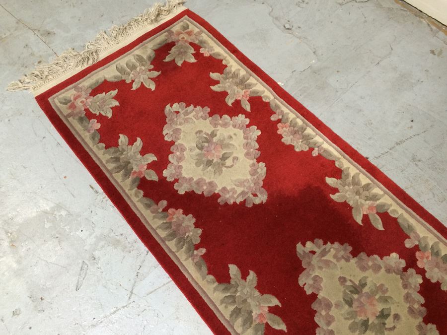 Red Tones Handmade Wool Runner Rug - 127' Long x 26 3/4' Wide [Photo 4]